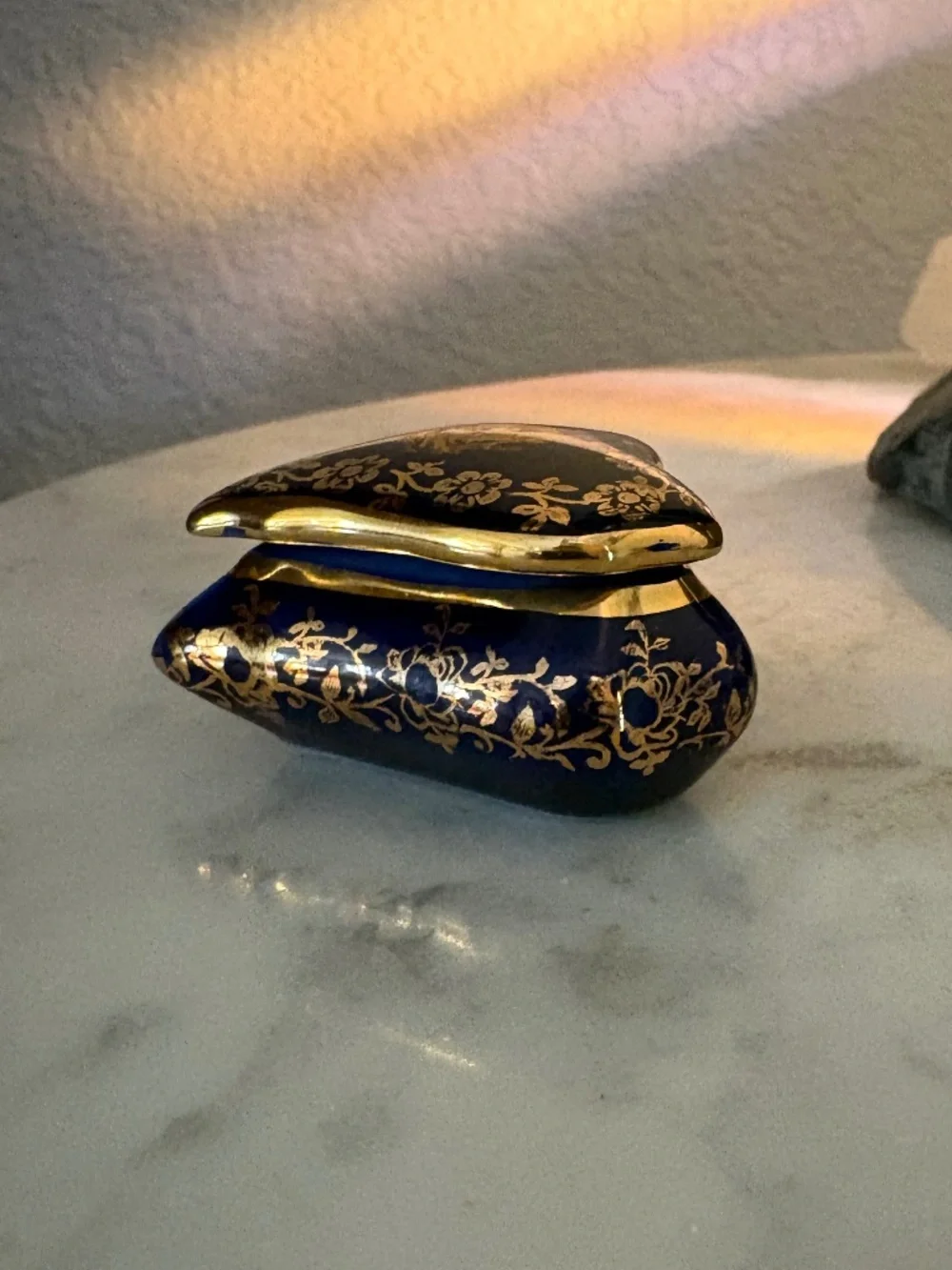 Vintage Limoges France Courting Couple Heart Shaped Cobalt Blue Trinket Box